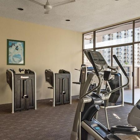 Private One Bedroom Condo, With Corporate Rental Car Savings Code Included, Free Onsite Parking Honolulu Buitenkant foto