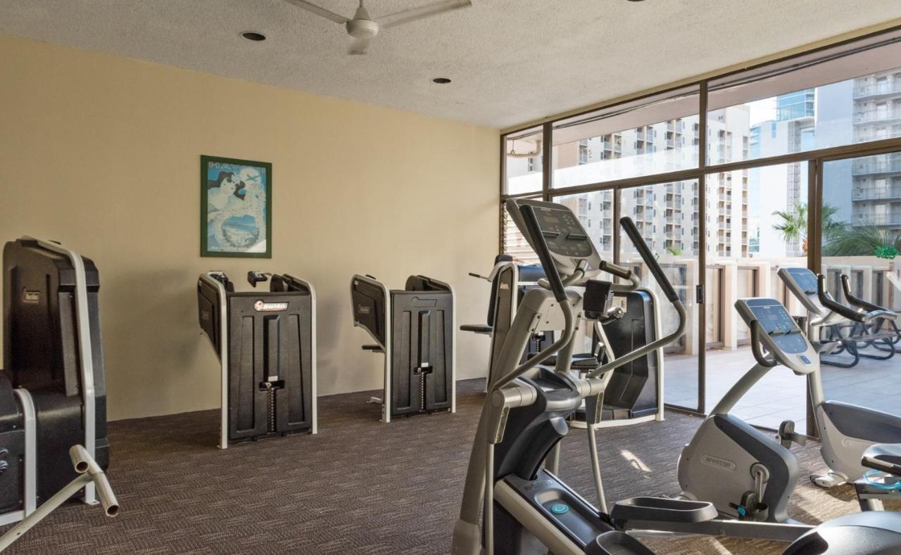 Private One Bedroom Condo, With Corporate Rental Car Savings Code Included, Free Onsite Parking Honolulu Buitenkant foto